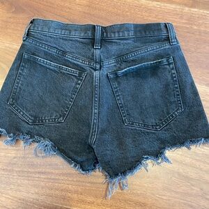 Abercrombie The Mom Short High Rise 26W